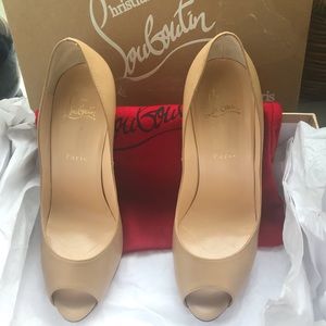 ❤️ Christian-Louboutin ❤️SOLD